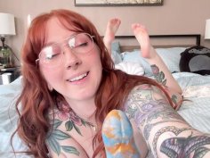 Tattooed redhead teen squirts hard riding huge bad dragon dildo
